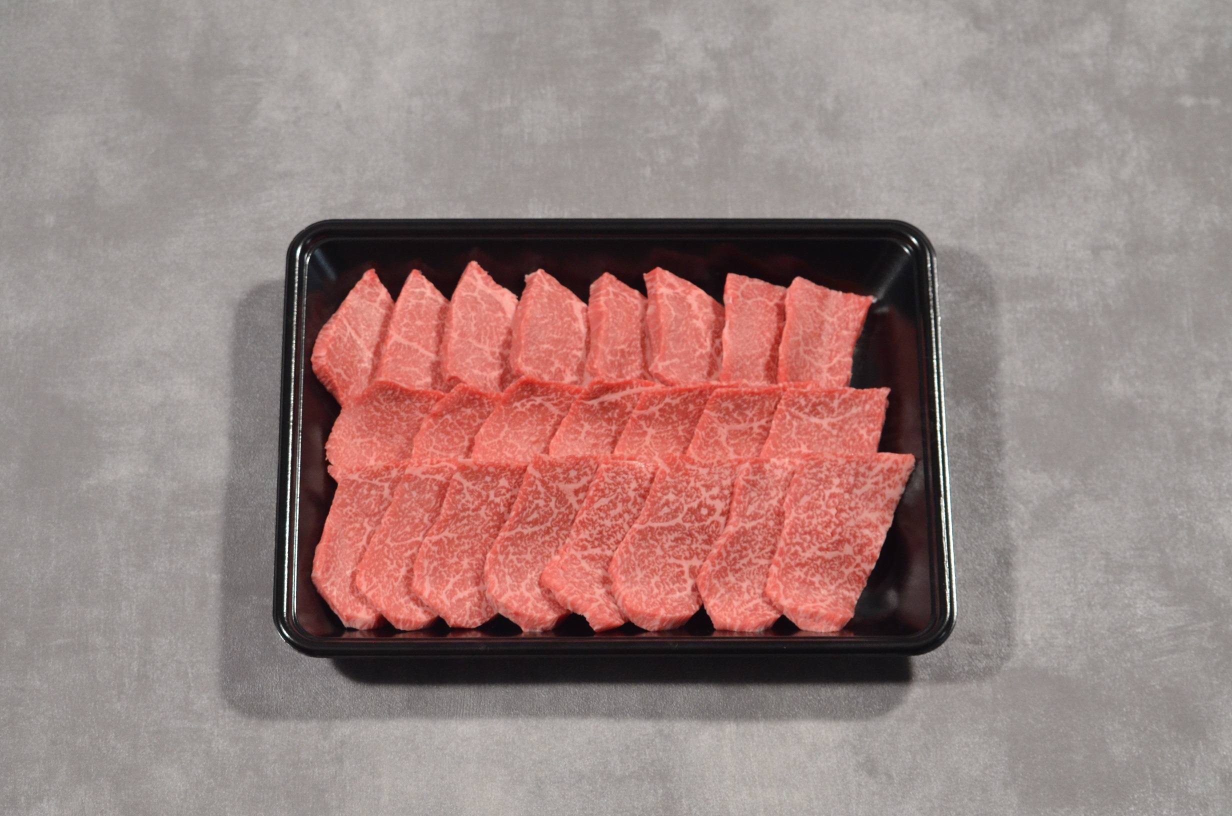 
            鳥取和牛 赤身ランプ焼肉 450g
          