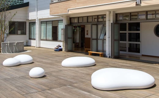 Drop E 椅子 イス インテリア オブジェ 置物