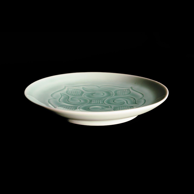 AINU×有田焼 斎藤政輝デザイン 2枚 セット アイヌ 阿寒 民芸品 北海道 雑貨 グッズ 日用品 民芸 伝統 文様 F4F-2578