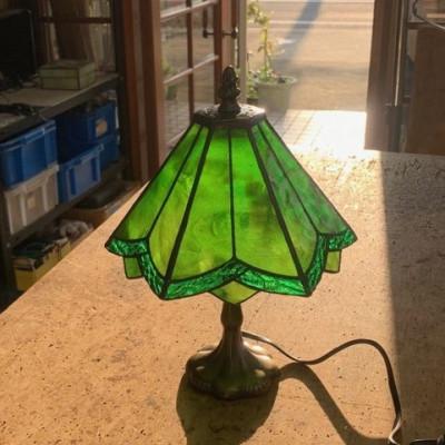 ふるさと納税 大村市 ステンドグラス ランプ 【スタンド型 緑】 |  | 02