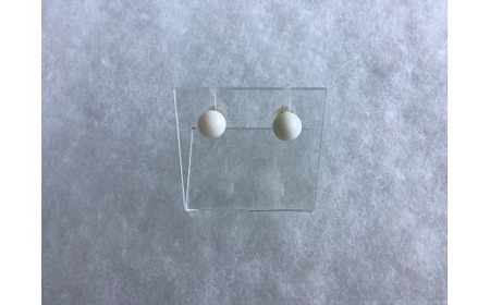白Tama ピアス 6.1mm～6.5mm | 珊瑚 白珊瑚 サンゴ さんご 白サンゴ ピアス ゴールド アクセサリー 高知県 南国市