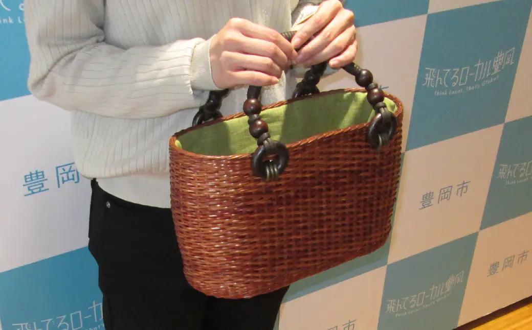 かごバッグ 柳かご（大） / 籠バッグ 豊岡 杞柳細工 伝統工芸士作 伝統工芸品 柳染め かご バッグ カバン 自家栽培 柳 天然素材 高級 おしゃれ 和テイスト 大人 手作り ハンドメイド 日本製 