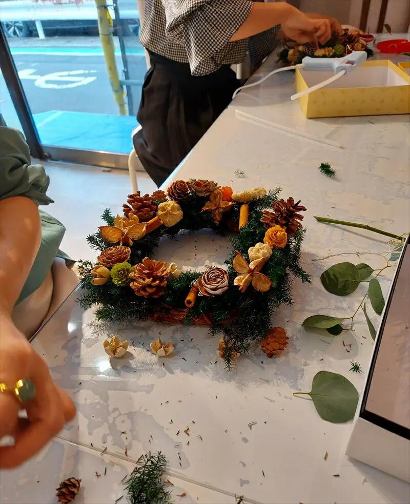 アーティフィシャルリース体験レッスン 【 フラワーアレンジメント 体験 チケット 神奈川県 小田原市フラワー アレンジメント 】