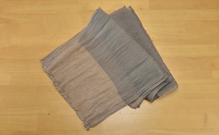 世界自然遺産白神山地から生まれた「白神草木染め（クロモジ）ストール（鉄染）」 ファッション小物 シルク 