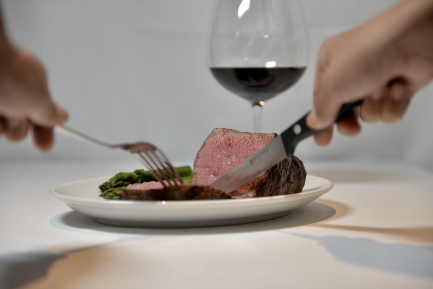 BM002　ダグズ・グループお食事券（3,000円分）