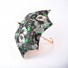 ナッツの黒いお花の日傘(黒×ミドリ)