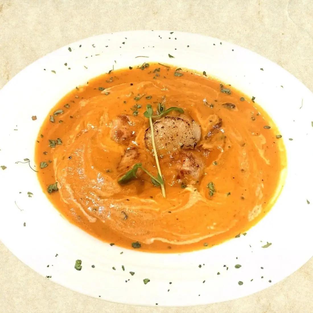 レストラン「earth」の本格カレー三種食べ比べセット（ポーク・チキン・ホタテ）