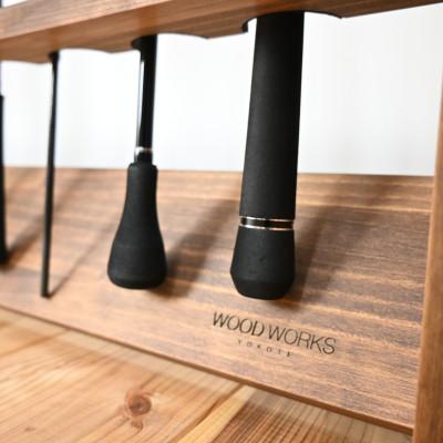 ふるさと納税 横手市 WOOD WORKS ロッドスタンド20本掛け 本体カラー:ブラウン/フェルトカラー:ブラック |  | 03