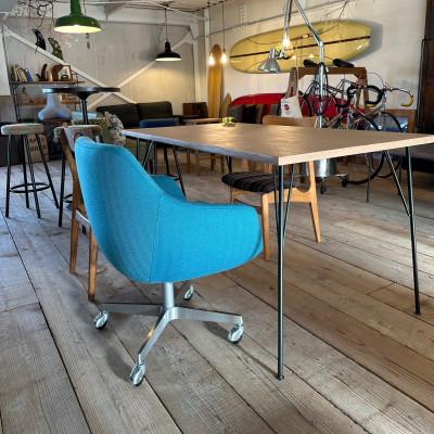 ふるさと納税 富田林市 Cosmic Chair(コスミックチェア)キャスター脚 ヘリンボーン ライトブルー【SWOF】 |  | 02