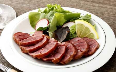 まつのジビエ 鹿肉の燻製 3パック（1パックあたり約100g） 燻製肉 鹿肉 シカ肉 しか肉 ジビエ 燻製 肉加工品 ブロック肉 おつまみ 冷凍 愛媛県  【えひめの町（超）推し！（松野町）】（689