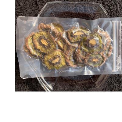 ふるさと納税 南知多町 【無添加・砂糖不使用】リフレッシュに! 旨みたっぷり ドライキウイ 300g[無添加・砂糖不使用 |  | 03