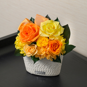 キャンティ 花 お花 プリザーブドフラワー ギフト プレゼント お祝い 誕生日 お供え アレンジ インテリア 東京都 墨田区 イエロ×オレンジ