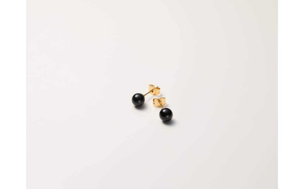 輪島でうまれた うるしのアクセサリーセット【ピアス&ブレスレット】しっこく（黒） wa110-029 【ピアス&ブレスレット】しっこく（黒）