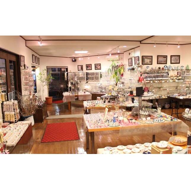 二宮閑山 有田焼ピルケース 花唐草紋様 A10-129_イメージ5