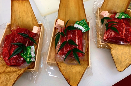 【限定】名産 認定肉 宇陀牛 希少 ヒレ 丸ごと1本 3kg以上 国産 黒毛和牛 真空チルド / 山繁 ふるさと納税 牛肉 ヘレ フィレ 人気 シャトーブリアン 寄付 ランキング 肉 返礼品 送料無料