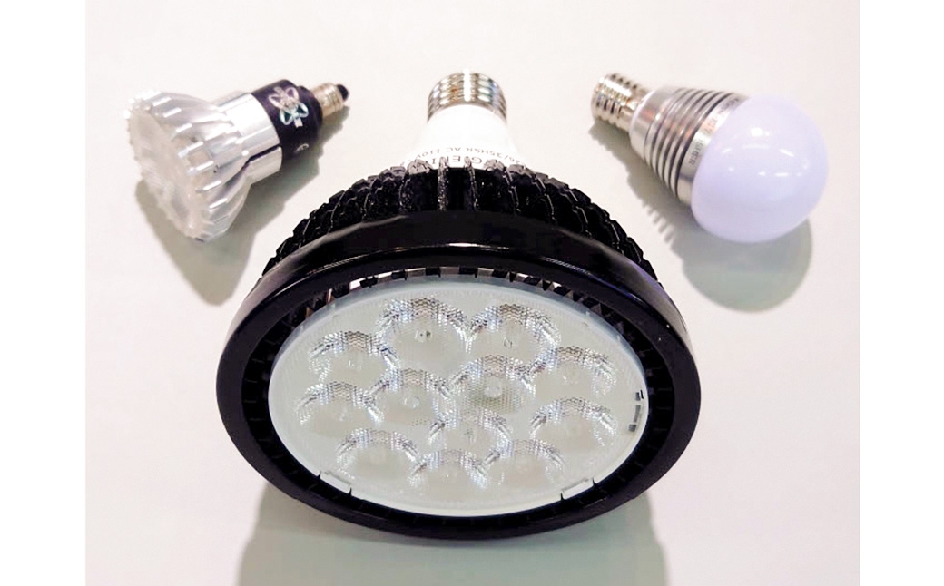 
                  【 選べる電球タイプ 】 衛生補助光搭載LEDランプHSRシリーズ （ ハイビーム ・ 小型電球 ・ ハロゲン ・ 小型電球＋ハロゲン） 可視光線 除菌 カビ抑制 ウイルス対策 赤ちゃん ペット 特許 照明 特許取得 電球 ランプ ライト LED
                