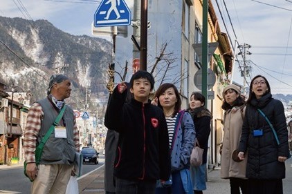 《マツコの知らない世界で紹介！》【飛騨の体験】飛騨の変人・達人・名人をレンタル　おっちゃんレンタル  まち歩きガイド等　1申込みで1組4名まで[hm02]