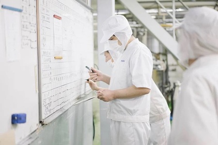 【牛乳】ヒラヤ商品4種セット ２００ml 各4本 計16本セット（ヒラヤミルク・ヒラヤコーヒー・ヒラヤリンゴ・ひらひらミルピィ） 牛乳