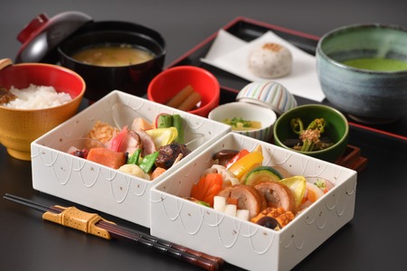 観光列車 「 ろくもん 」 食事付きプラン ご招待（1名様）鉄道旅 旅行 観光 信州 千曲市 長野県