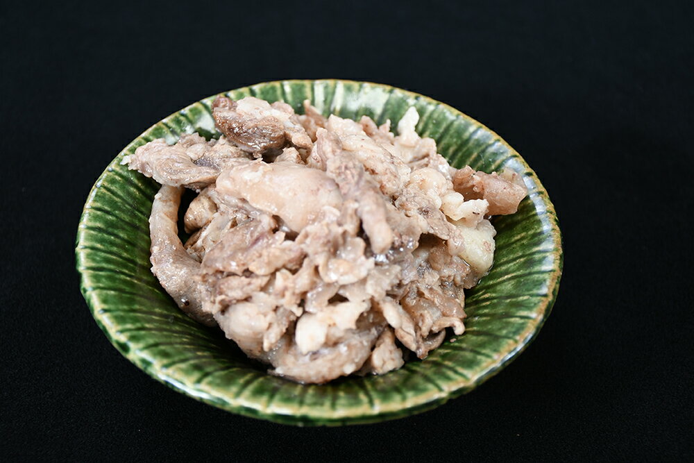 【ふるさと納税】松阪牛 スジ肉 《ボイル済・味付け無し》 400g (200g×2パック)　調理済み 牛すじ 冷凍 煮込み カレー ビーフシチュー おでん ぼっかけ どて煮 うどん おつまみ 国産 松阪産 小分け【長太屋】