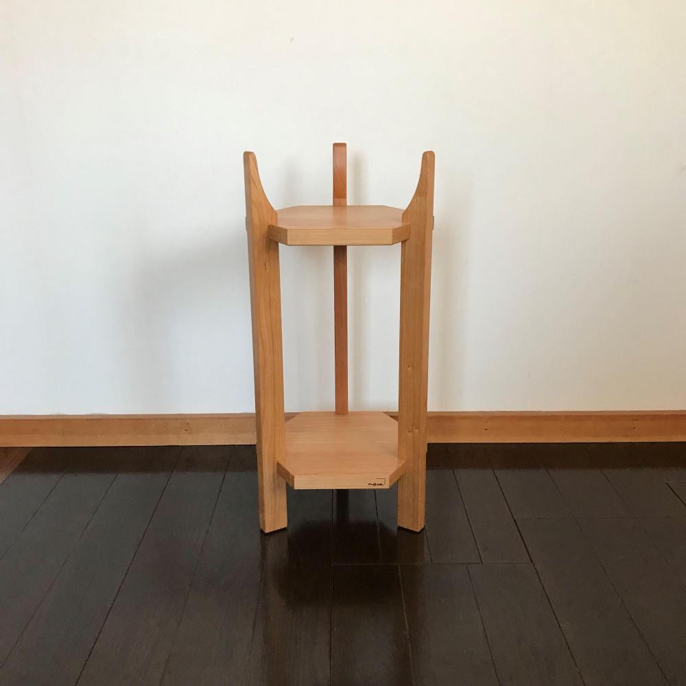 
            【ロクカクカダイ：正六角形の3辺を支柱が支える構造の花台（プランタースタンド）】花台 植木鉢 フラワースタンド プランタースタンド サイドテーブル ナイトテーブル チェリー
          