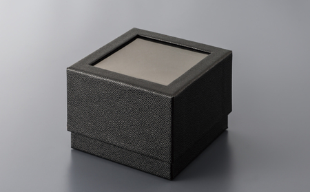 牛革製チャンピオンリストバンド (ブラック、ゴールド、ウィングスター)