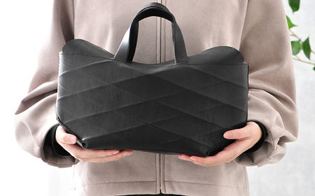 フラップバック（ブラック） topiv ハンドバッグ 本革 牛革 [I-011001]