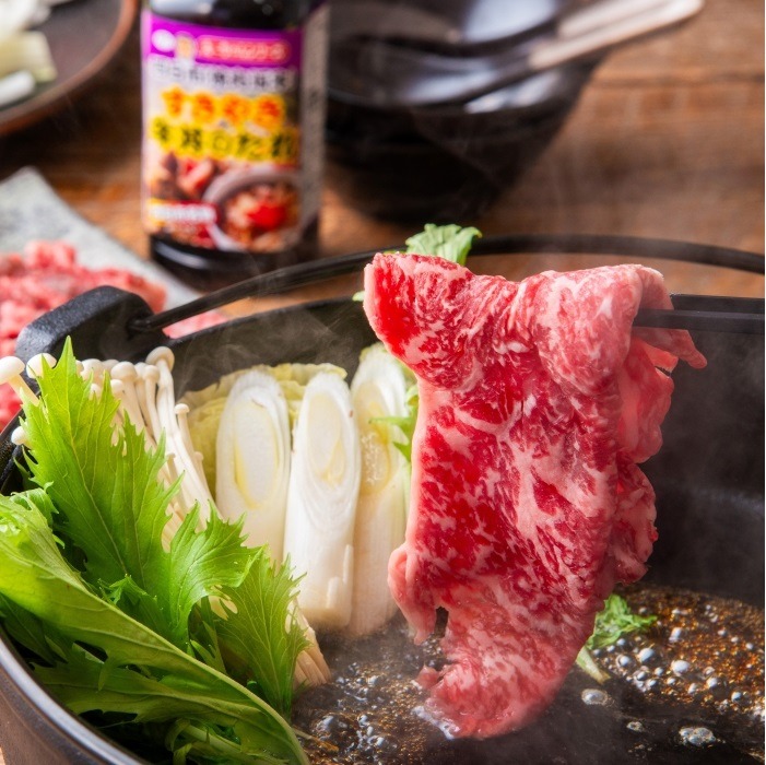 ＜定期便＞伊勢水沢牛（いせすいざわぎゅう）すき焼き・しゃぶしゃぶ用 1kg【4回発送】　三重畜産 [国産牛 牛肉 お肉 肉 すき焼き しゃぶしゃぶ 三重県 四日市市]-[G830]