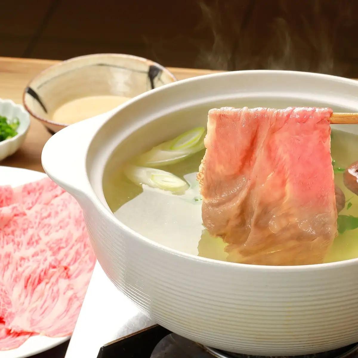 近江牛「かど萬」しゃぶしゃぶ用モモ肉 約550g 近江牛