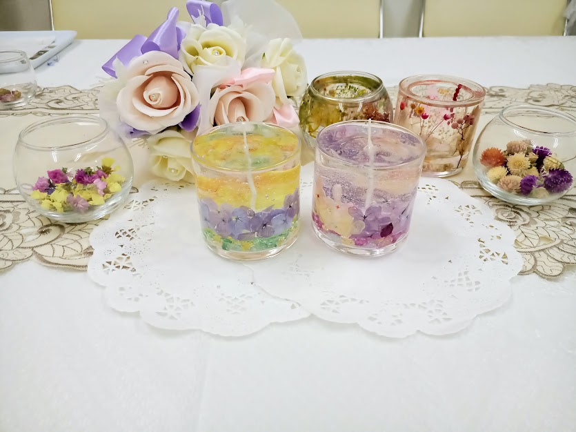 新宿フラワークラフト体験工房 クラック水晶とあじさいのキャンドル作り