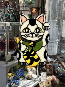 〈開運〉ステンドグラスのオリジナル招き猫【白/開運】　cs00001-1　塩竈市　塩竈　ステンドグラス教室andカフェ　CERES