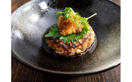 【8月お届け】【 近江牛ハンバーグ 3種セット 】冷凍 肉 牛肉 ブランド牛 三大和牛 和牛 黒毛和牛 冷凍食品 お弁当 おかず お惣菜 ギフト 高級 自宅用 神戸牛 松阪牛 に並ぶ 日本三大和牛 滋賀県 竜王