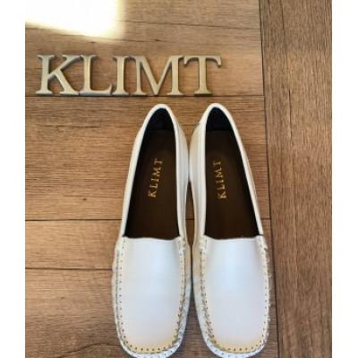 ふるさと納税 静岡市 靴　KLIMT(クリムト) のふわふわ楽チン　23.5cm　ホワイト　 モカシンシューズ　 |  | 01