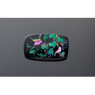 ふるさと納税 京都市 【嵯峩螺鈿野村】葡萄と小鳥ブローチ|京都 老舗 伝統工芸 漆器 ジュエリー |  | 02