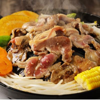 ふるさと納税 鶴居村 つるいジンギスカン(味付ラム)　300g×2パック 北海道鶴居村 羊肉　 |  | 01