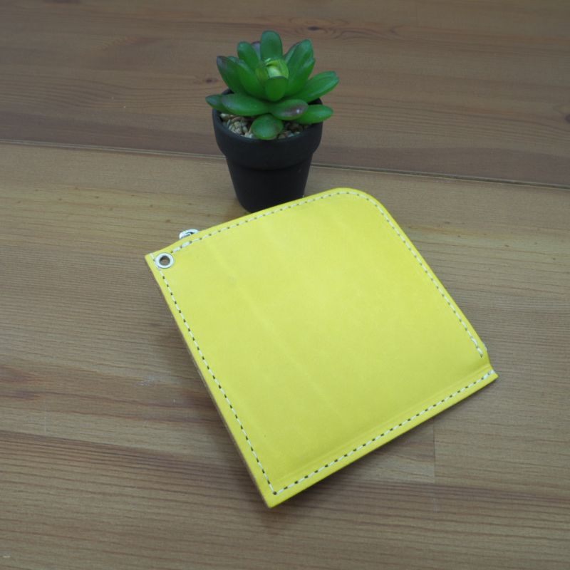 財布 プチウォレット 【イエロー】 革 ( 縦約11cm × 横約11cm × 厚さ約1.0cm ) | 雑貨 ファッション 人気 おすすめ 送料無料