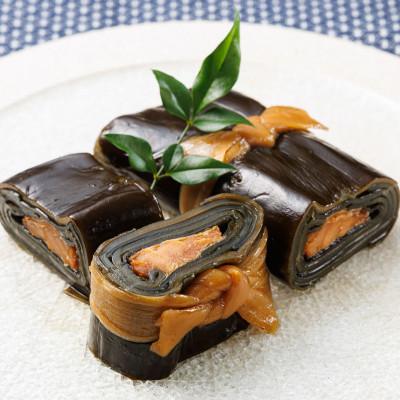 ふるさと納税 釧路町 国産(北海道産)昆布で鮭(サケ)を丁寧に巻いた昆布巻きセット(2本) |  | 01