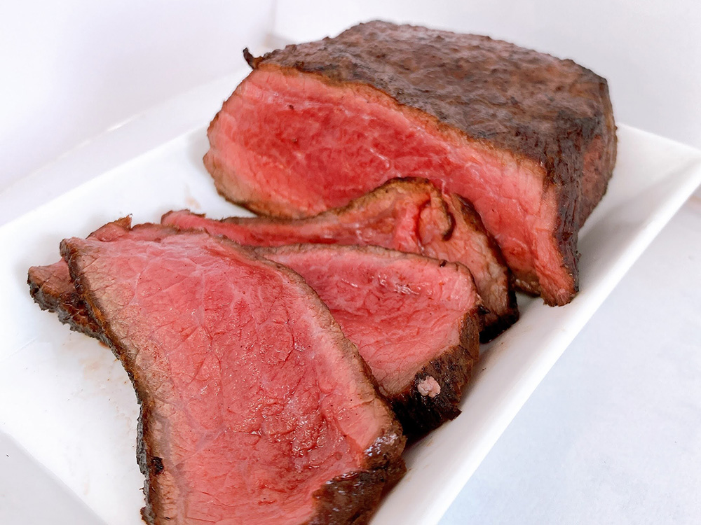 四国カルスト高原で育ったゆすはら牛 ローストビーフ用 1kg　牛肉 和牛 黒毛 モモ肉 もも肉 オレイン酸 高知県産