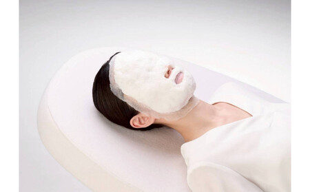 【美白＆保湿】　フェイシャルエステ　足湯付　（３０分）