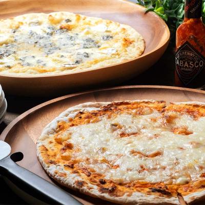 ふるさと納税 釧路市 北海道産窯焼き冷凍ピザ4枚セット「宝醇なトマトソースの軌跡&至神のゴールディチーズ」F4F-8546 |  | 01