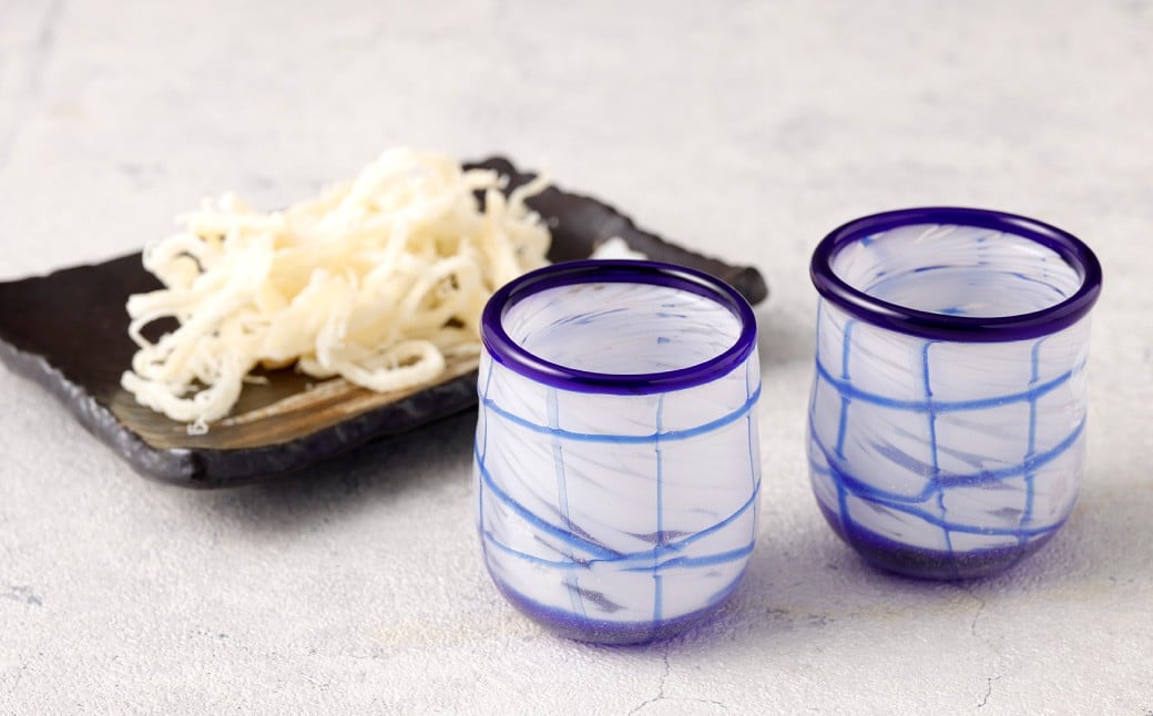 小樽の地酒を小樽のグラスで飲み比べ。宝川3種と【ぐいのみ】2個セット（小樽ブルー）