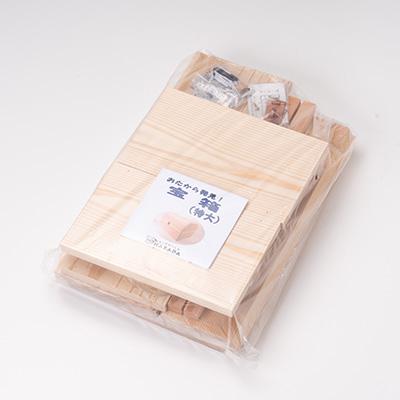 ふるさと納税 津山市 宝箱(特大)組み立てキット |  | 03