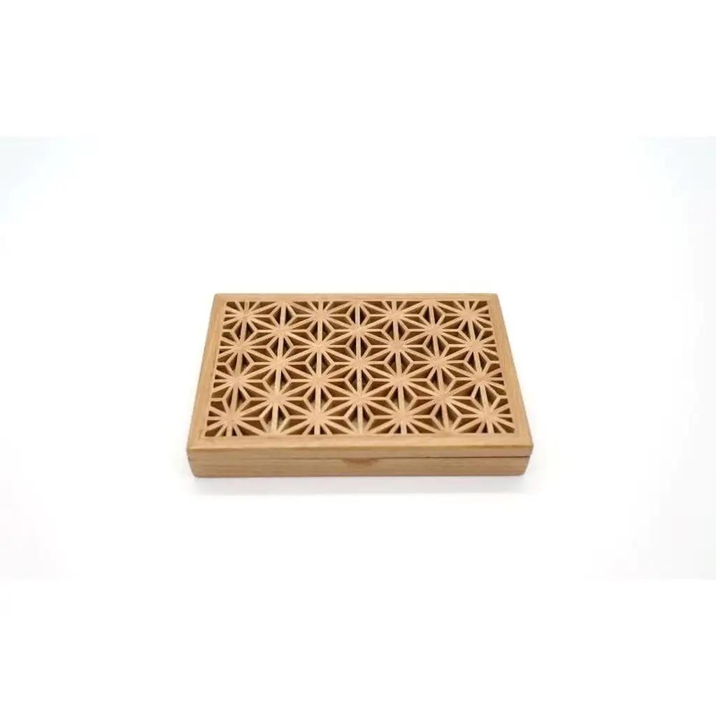 秋田杉とヤマザクラの 組子入りカードケース “Enishi” 名刺入れ 木製 ファッション小物 工芸品 
