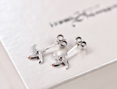 風魔小太郎　耳に刺さる手裏剣ピアス（シルバー）【 ジュエリー アクセサリー 神奈川県 小田原市 】