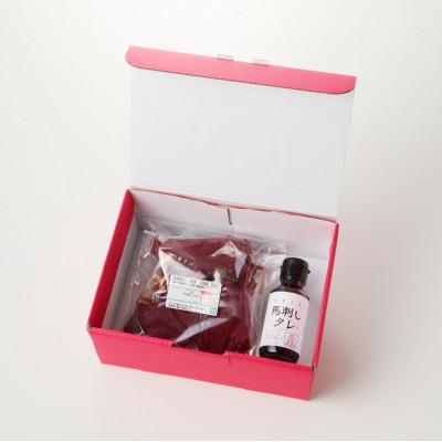 ふるさと納税 八女市 【冷蔵】 国産馬刺し たれ付き【モモ】100g×3(八女市) 《福岡肥育》 |  | 02