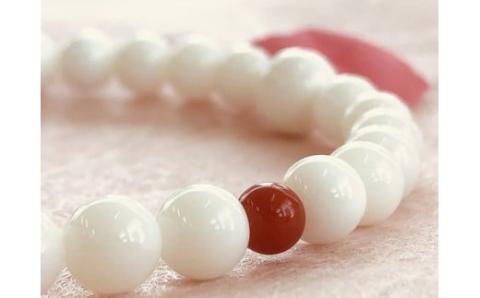 白サンゴ＆赤サンゴ2個 ブレスレット・女性用