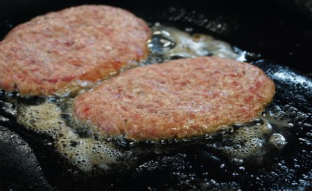 近江牛煮込みハンバーグ　自家製デミグラスソース　【1200g（200ｇ×6個）】【DI01SM1】
