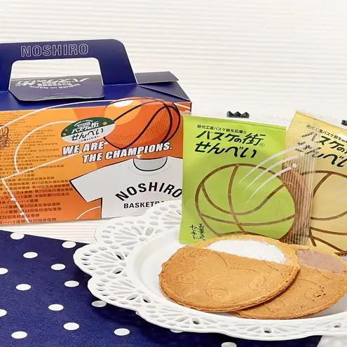【Amazon特別価格】お菓子のセキト バスケの街せんべい 8枚入り×3箱【能代科学技術高校承認BOX入り】