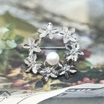 ふるさと納税 伊勢市 ブローチ・リース(A)(淡水本真珠・ボタン) 1981