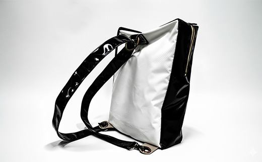 テントの加工技術を生かしたバックパック「イステラ」